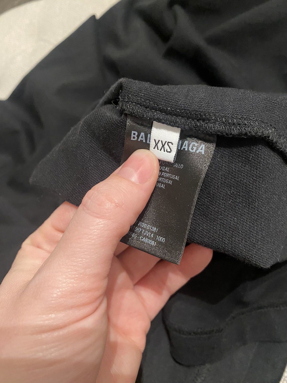Balenciaga BALENCIAGA LONG SLEEVE OVERSIZE (FITS LIKE M) DEFILE TEE Size US XXS / EU 40 - 5 Thumbnail