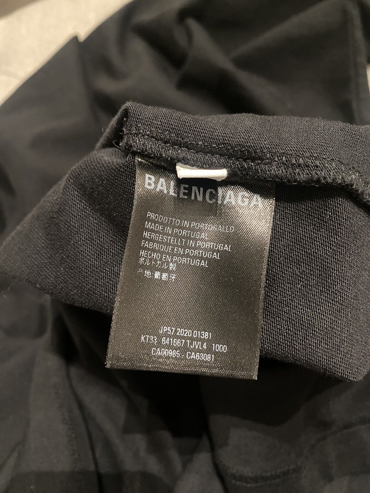 Balenciaga BALENCIAGA LONG SLEEVE OVERSIZE (FITS LIKE M) DEFILE TEE Size US XXS / EU 40 - 6 Thumbnail