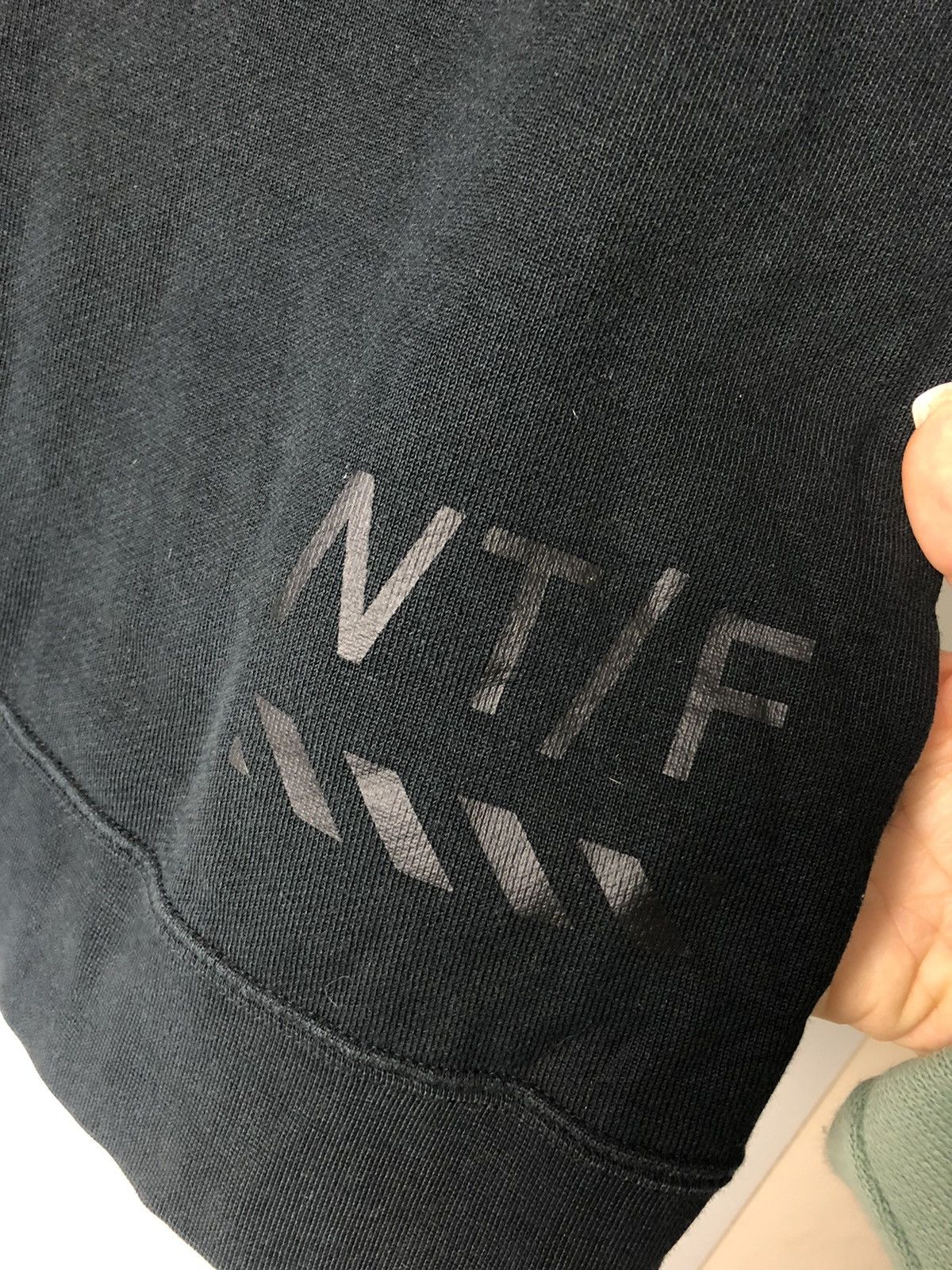 Nike Nike NT/F streetwear vintage Sweatshirt size L Size US L / EU 52-54 / 3 - 5 Thumbnail