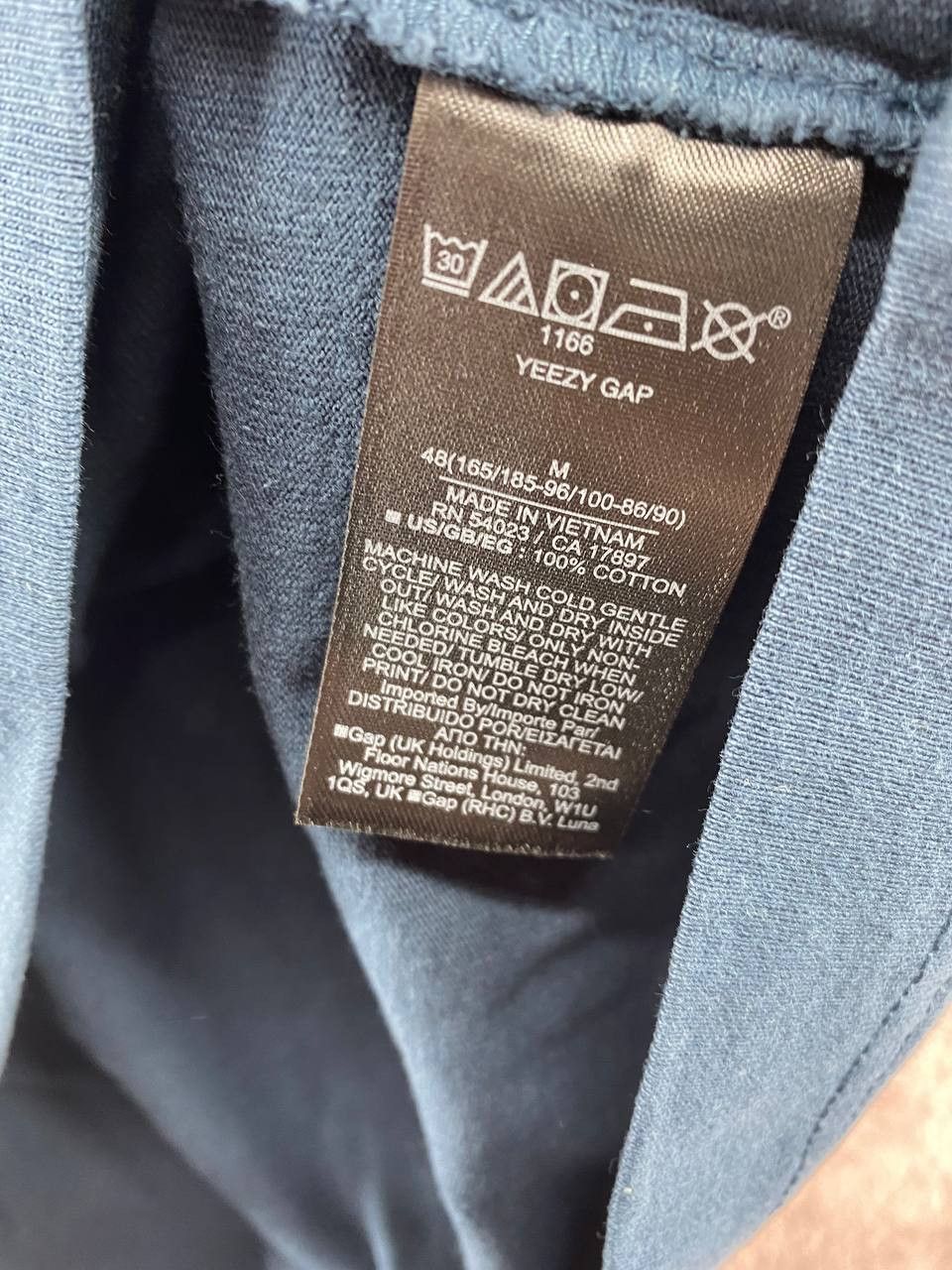 Gap Yeezy Gap by Balenciaga Dove Longsleeve Tee Dark Blue M Size US M / EU 48-50 / 2 - 7 Thumbnail