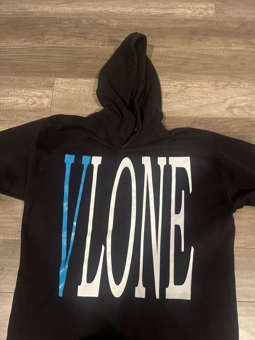 Vlone best sale staple hoodie