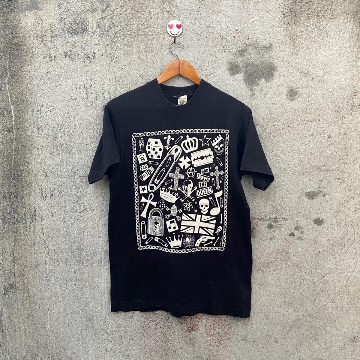 Vintage 90s sex pistols tshirt god save the queen