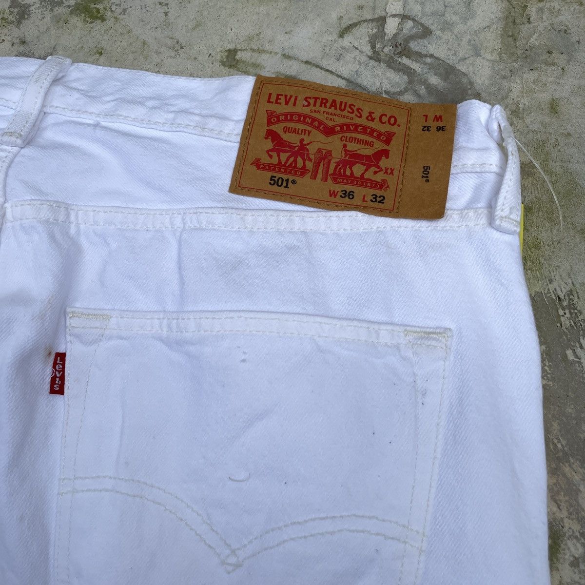 Levi's × Vintage Vintage Levi's 501 Faded White Jeans - wc 277 Size US 36 / EU 52 - 10 Thumbnail
