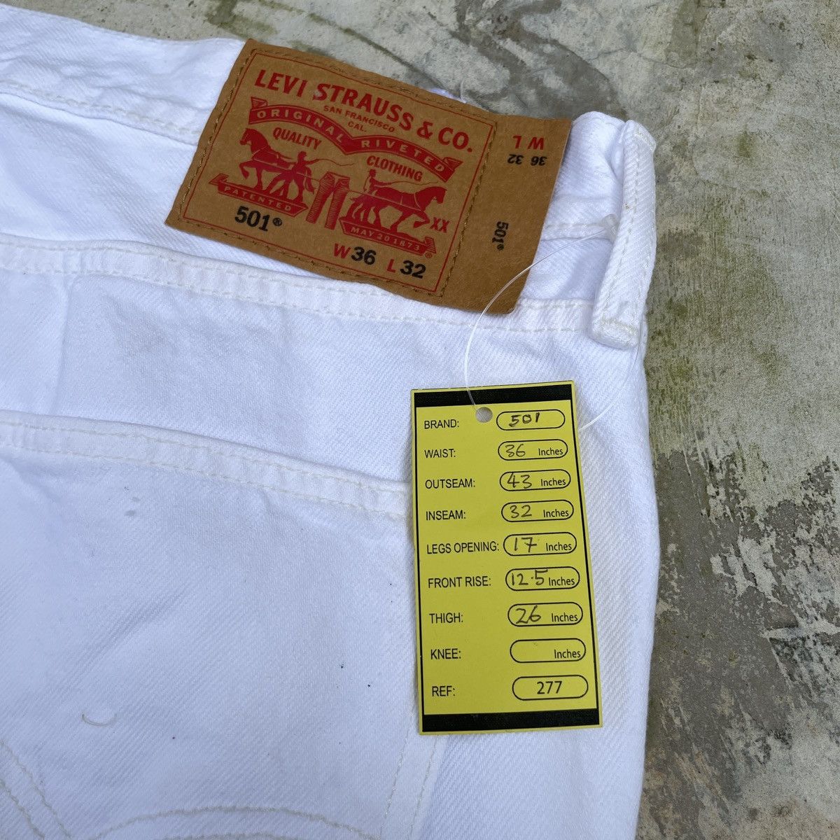 Levi's × Vintage Vintage Levi's 501 Faded White Jeans - wc 277 Size US 36 / EU 52 - 12 Thumbnail