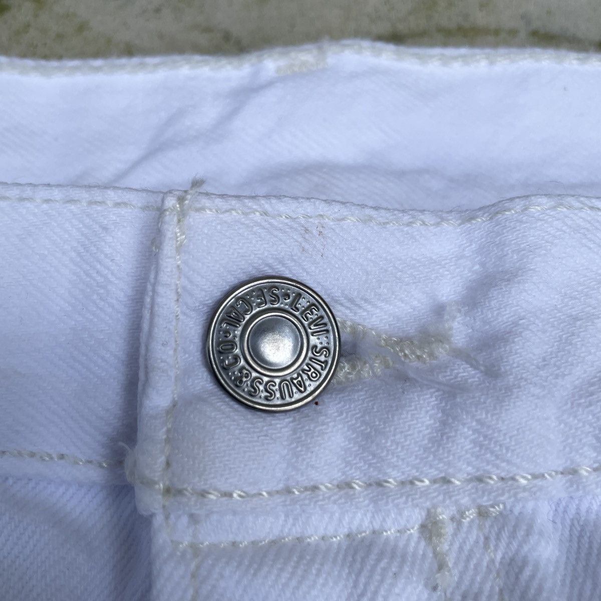 Levi's × Vintage Vintage Levi's 501 Faded White Jeans - wc 277 Size US 36 / EU 52 - 6 Thumbnail