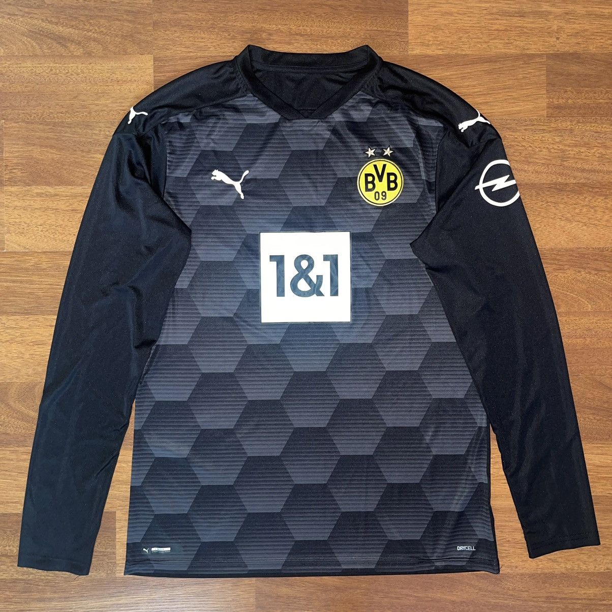 BORUSSIA DORTMUND PUMA 2020/2021 FOOTBALL GOALKEEPER JERSEY