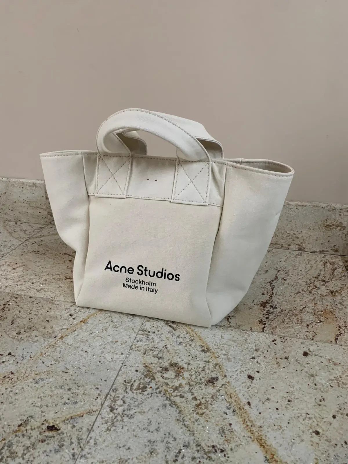 Acne Studios Logo Tote Bag in Ivory Size ONE SIZE - 3 Thumbnail
