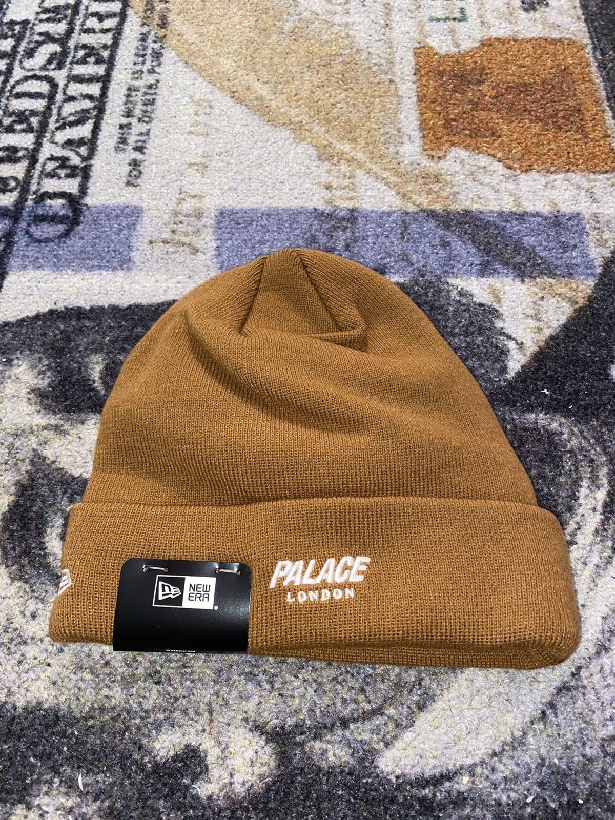 New Era × Palace Palace P-Statue New Era Beanie Brown Size ONE SIZE - 2 Thumbnail