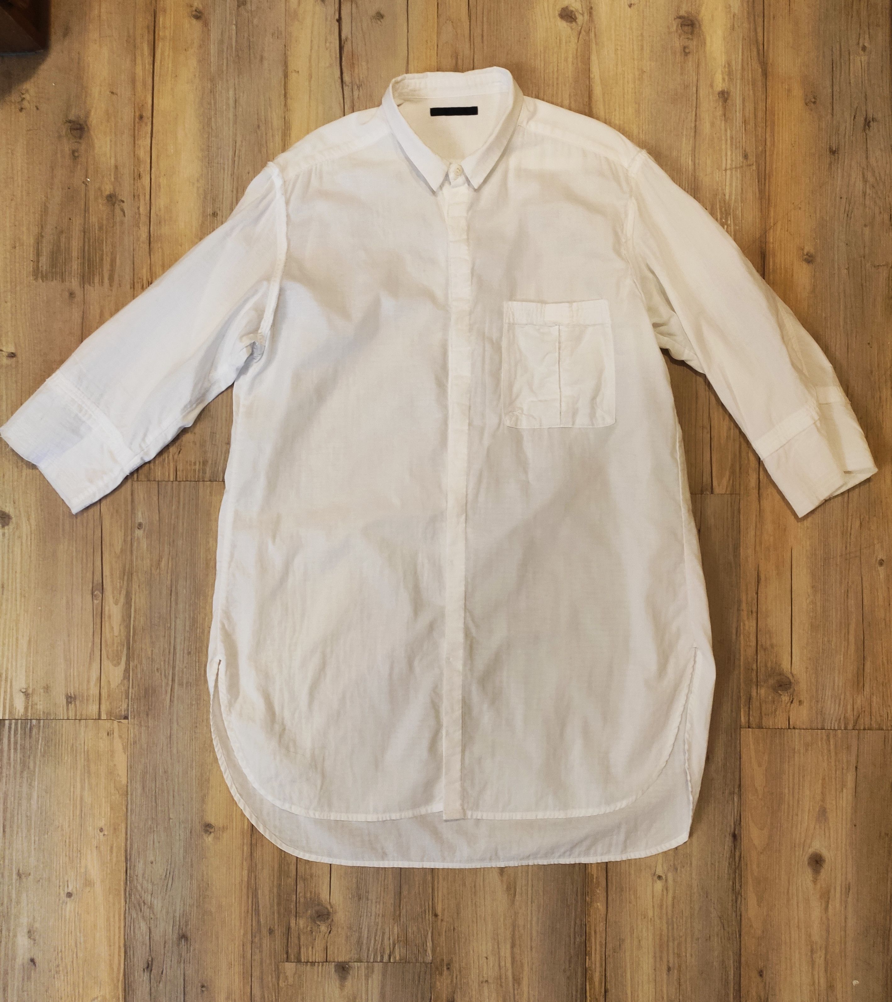 The Viridi-anne Dyed short sleeve shirt.Like Devao or Attachment Size US L / EU 52-54 / 3 - 6 Thumbnail
