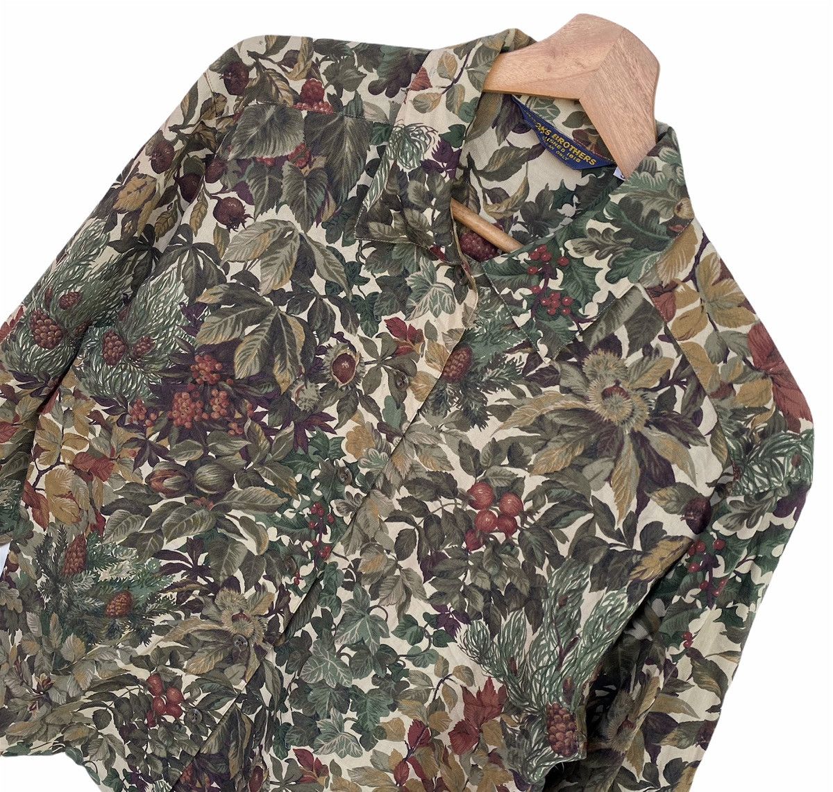 Brooks Brothers × Vintage Vintage Brooks Brother All Over Printed Button Ups Sz 9 Size US M / EU 48-50 / 2 - 3 Thumbnail