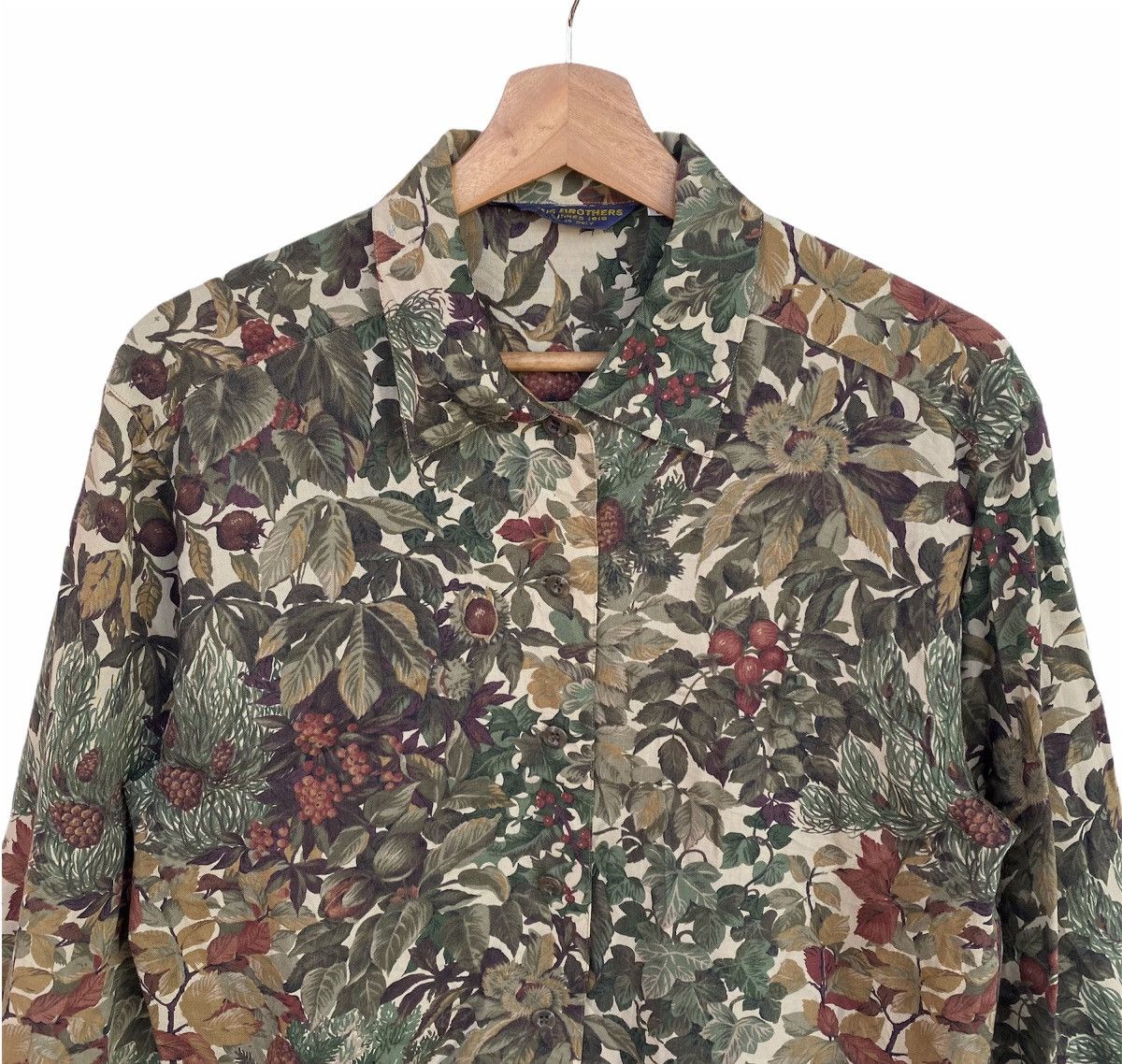 Brooks Brothers × Vintage Vintage Brooks Brother All Over Printed Button Ups Sz 9 Size US M / EU 48-50 / 2 - 2 Thumbnail