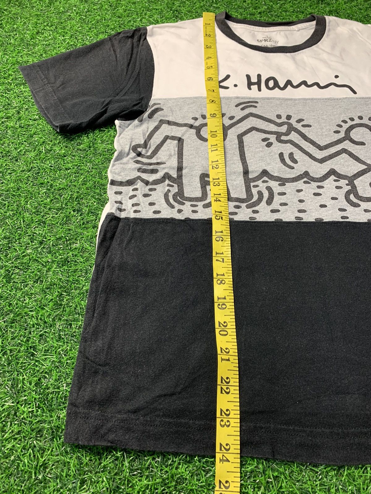 Keith Haring Keith Haring Unisex Tee Dance Best Buddies Friend Pop Art Size US S / EU 44-46 / 1 - 9 Thumbnail