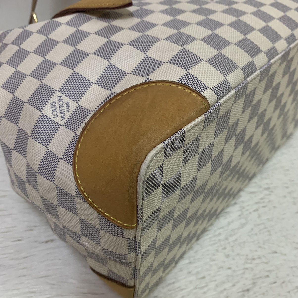 Louis Vuitton LOUIS VUITTON Hampstead MM Damier Azur Tote Bag Size ONE SIZE - 8 Thumbnail
