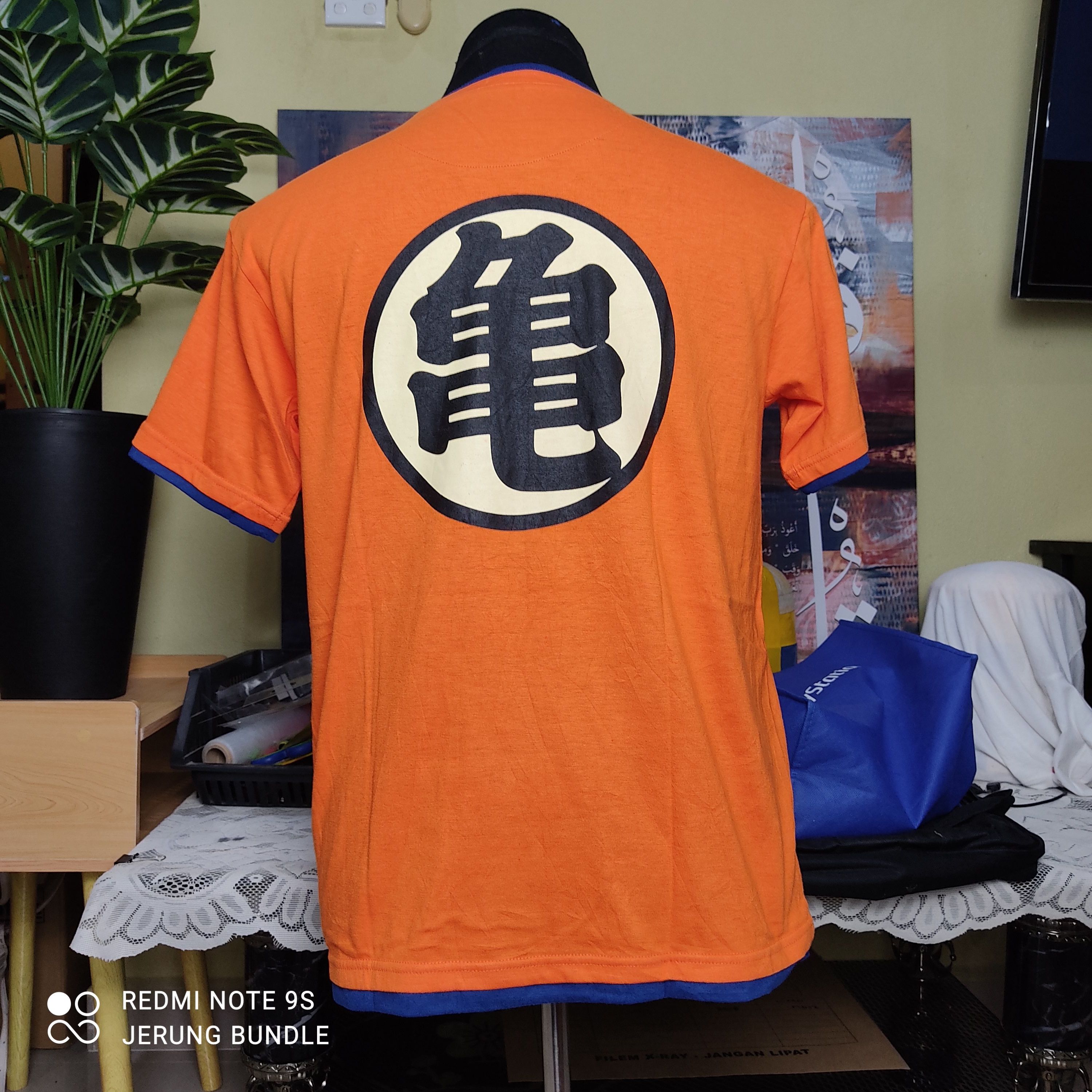 Anime ORIGINAL DRAGON BALL Z GOKU SUPER SAIYAN T-SHIRT Size US L / EU 52-54 / 3 - 2 Thumbnail