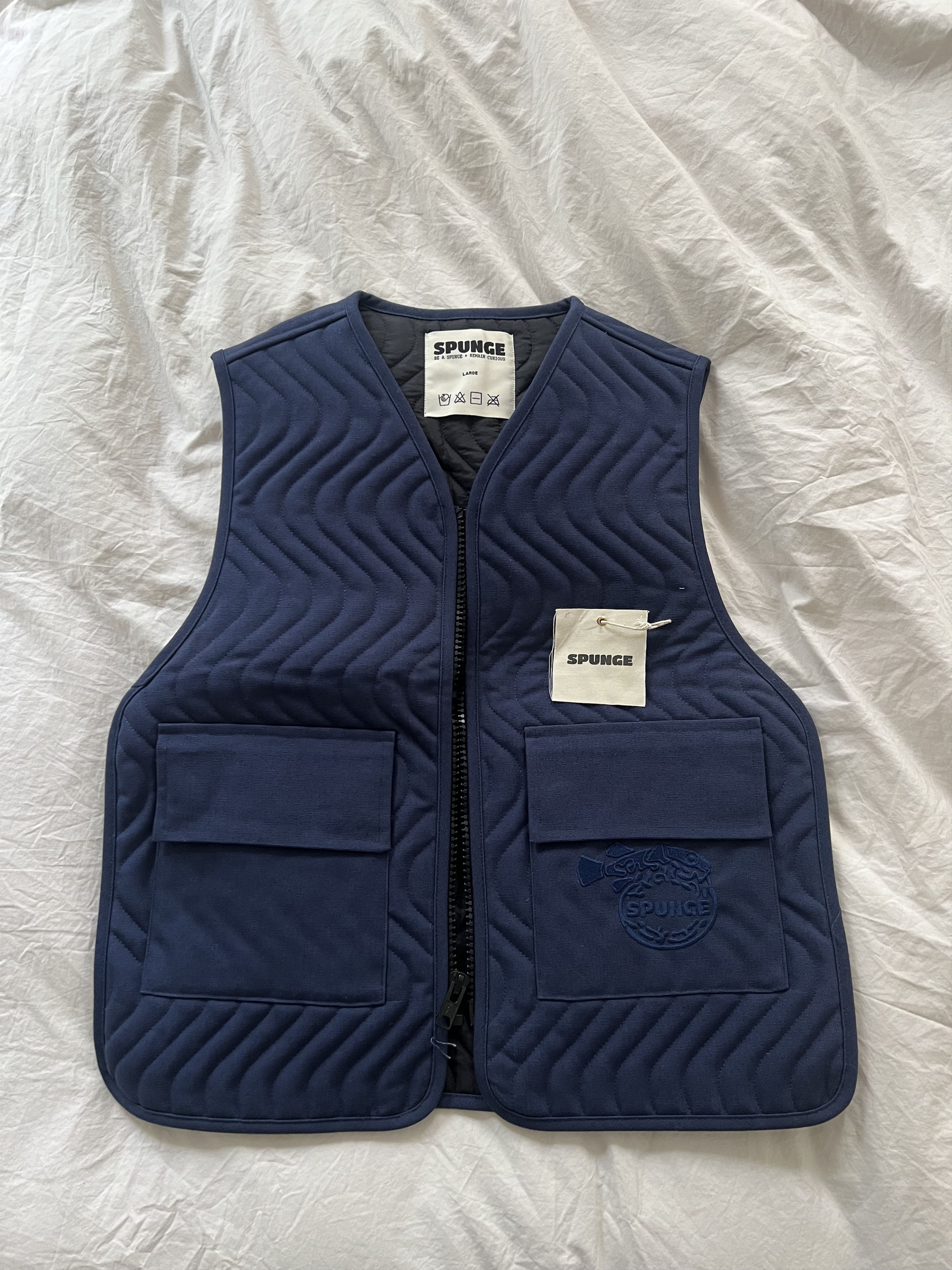 image of he Bembury Spunge Lowtide Vest Indigo - Large, Men's