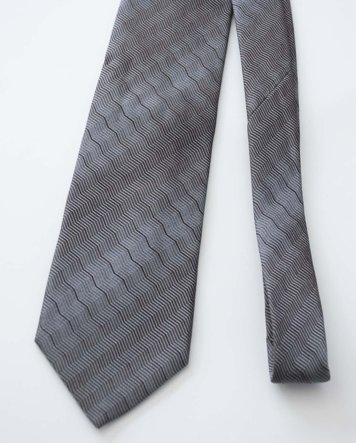 Armani Armani Collezioni Tie 100% Silk Gray Made in Italy Size ONE SIZE - 2 Thumbnail