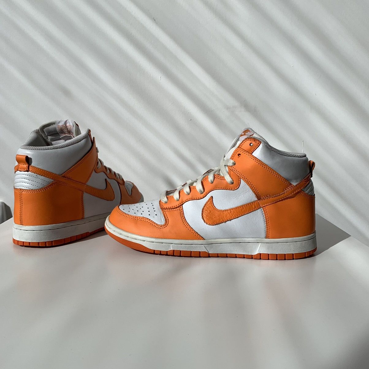 Nike 2010 Nike Dunk High Ostrich Pack Mandarin Orange Size US 8.5 / EU 41-42 - 4 Thumbnail