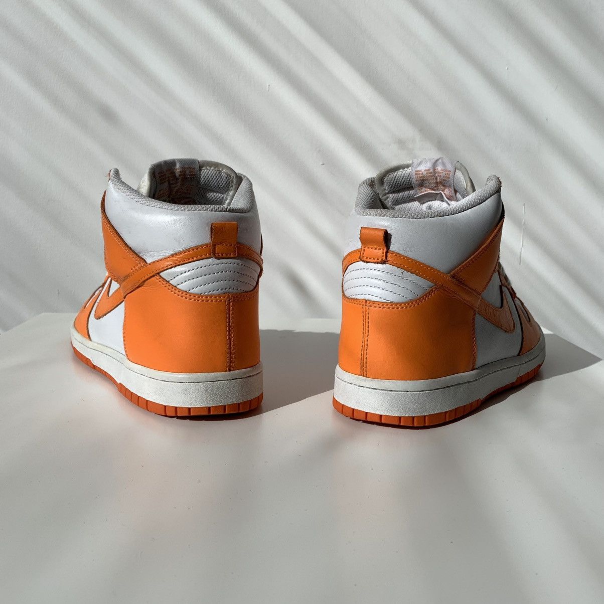Nike 2010 Nike Dunk High Ostrich Pack Mandarin Orange Size US 8.5 / EU 41-42 - 7 Thumbnail