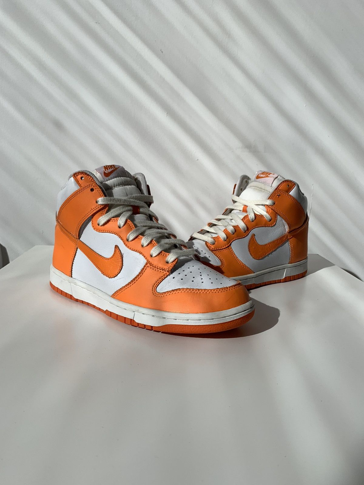 Nike 2010 Nike Dunk High Ostrich Pack Mandarin Orange Size US 8.5 / EU 41-42 - 2 Thumbnail