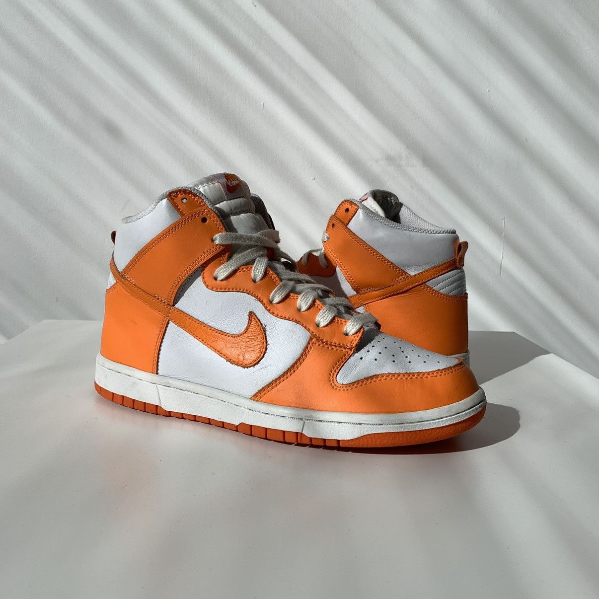 Nike 2010 Nike Dunk High Ostrich Pack Mandarin Orange Size US 8.5 / EU 41-42 - 10 Thumbnail
