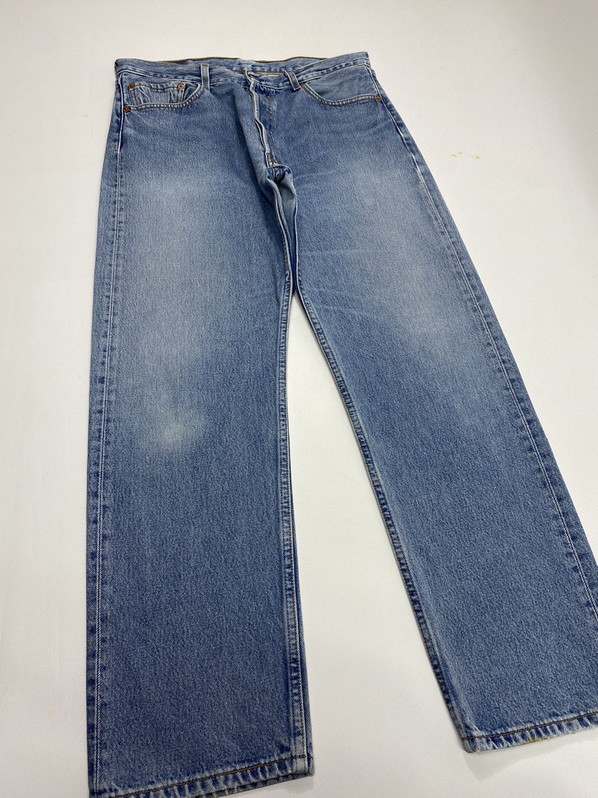 Levi's 🔥LASTDROP🔥 Stonewashed Light Blue Denim Jeans 501 Size US 31 - 12 Thumbnail