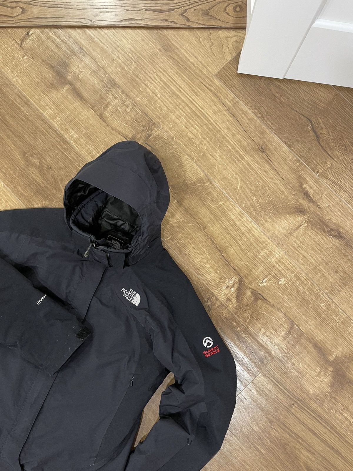 The North Face × Vintage Vintage The North Face Black Primaloft Summit Series Jacket Size M / US 6-8 / IT 42-44 - 4 Thumbnail