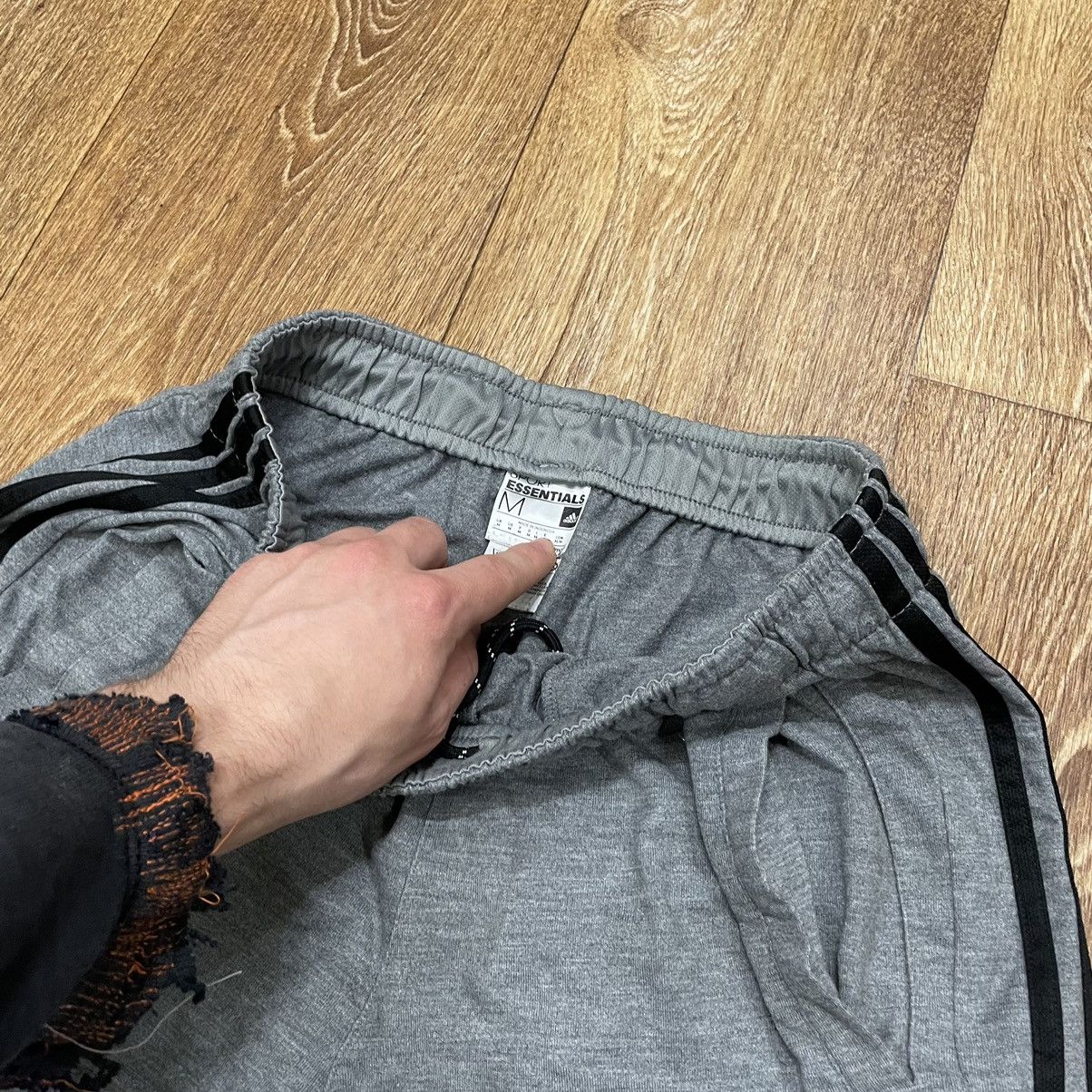 Vintage Vintage Adidas shorts y2k streetwear style 32 Size US 32 / EU 48 - 6 Thumbnail