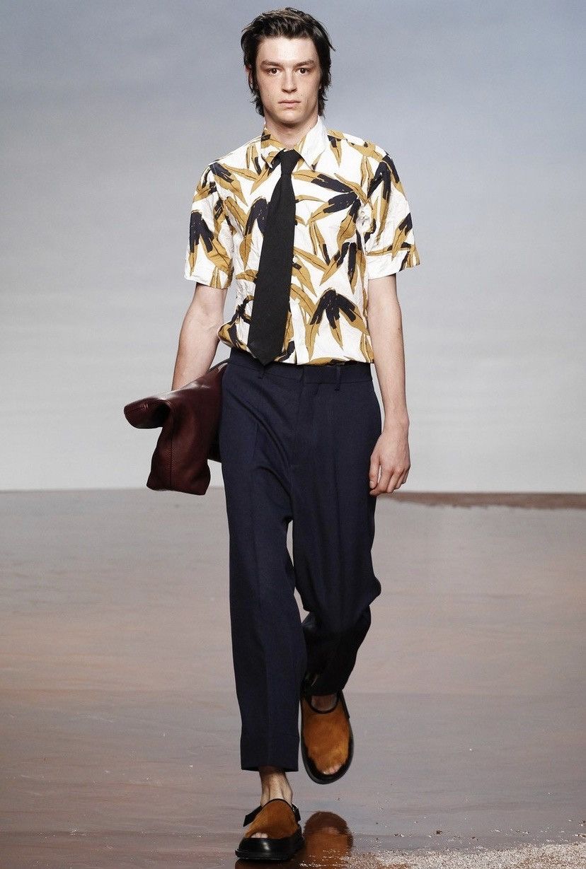 image of Marni New Short-Sleeved Shirt, It48, Made In Italy in White w/ Tobacco Leaf Pattern (Size Medium)