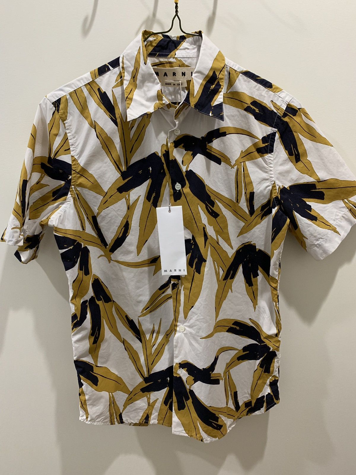 Marni NEW short-sleeved shirt, IT48, made in Italy Size US M / EU 48-50 / 2 - 3 Thumbnail