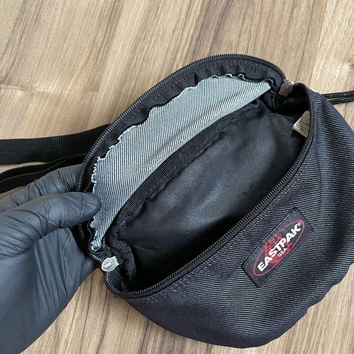 Eastpak × Vintage Vintage Eastpak Cossbody Waist Bag Messenger Y2K One size Size ONE SIZE - 9 Thumbnail