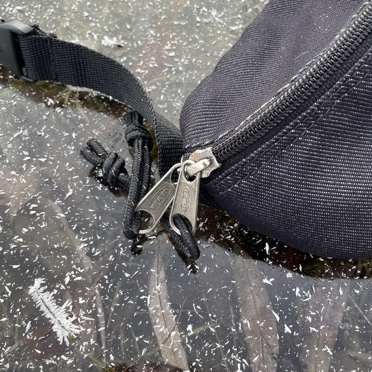 Eastpak × Vintage Vintage Eastpak Cossbody Waist Bag Messenger Y2K One size Size ONE SIZE - 3 Thumbnail