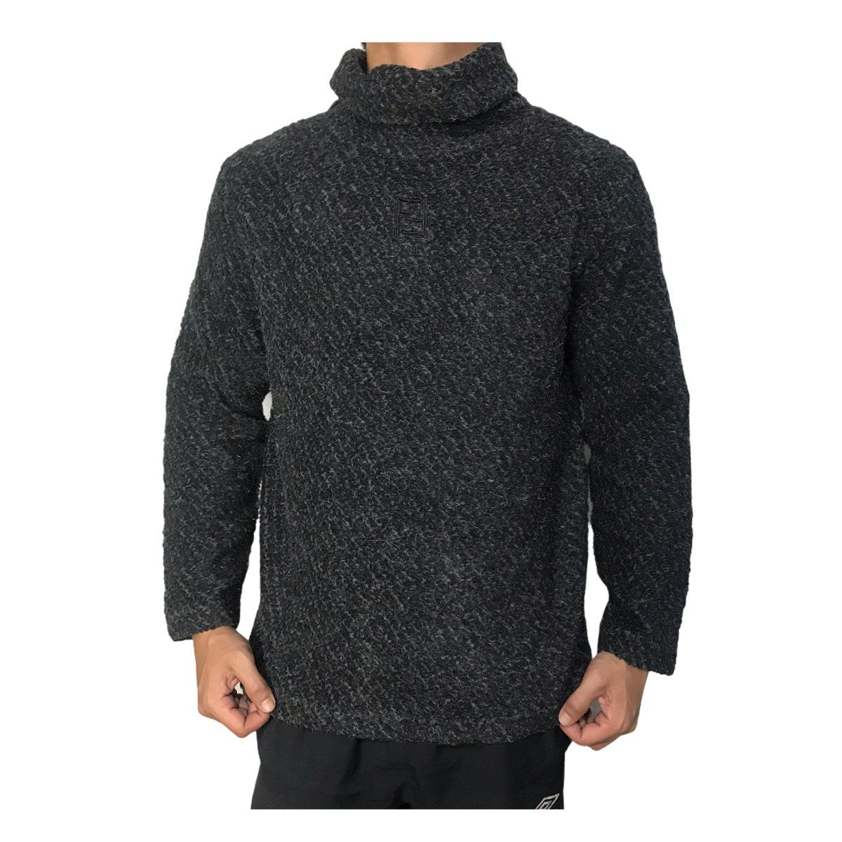 Fendi Fendi jeans embroid logo wool turtleneck fleece Size US M / EU 48-50 / 2 - 2 Thumbnail