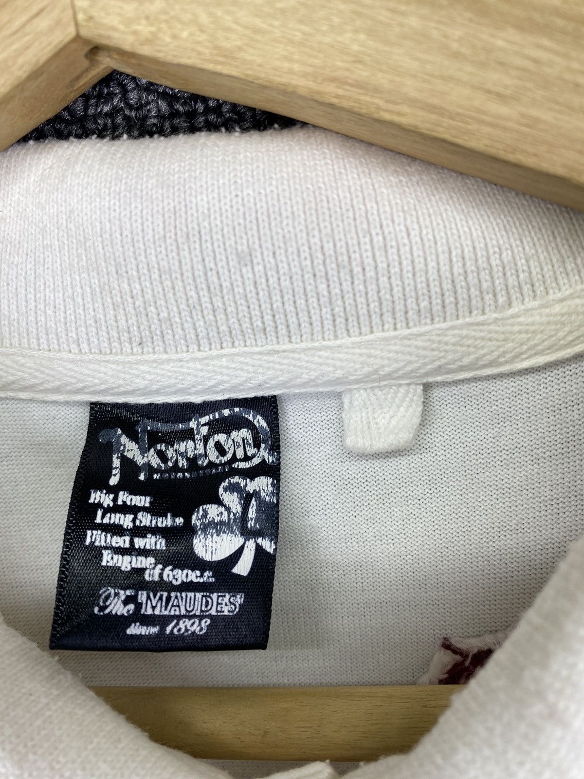 Indian Motorcycle Vintage Norton Big Logo Polo Shirts Size L / US 10 / IT 46 - 4 Thumbnail