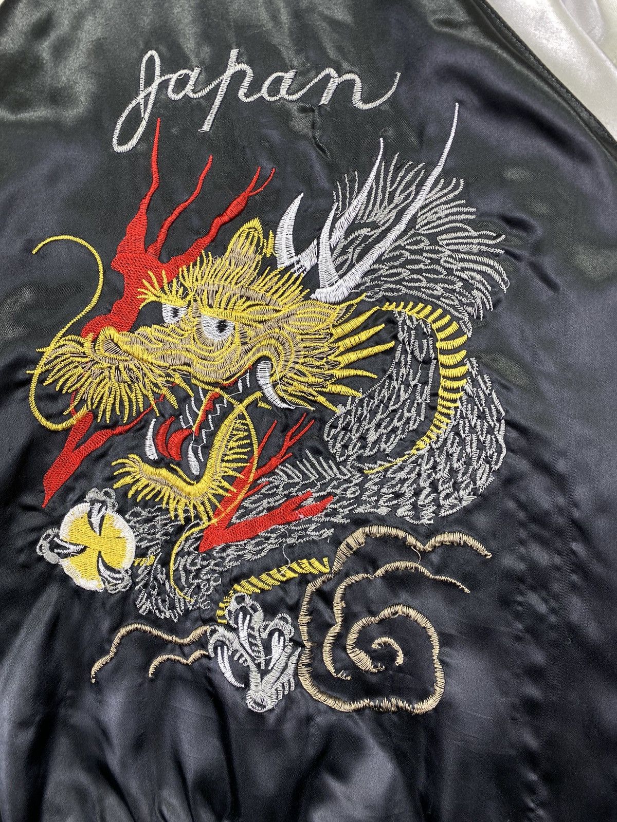 Japanese Brand Vintage Sukajan Dragon Embroidery Big Logo Souvenir Jacket Size M / US 6-8 / IT 42-44 - 3 Thumbnail