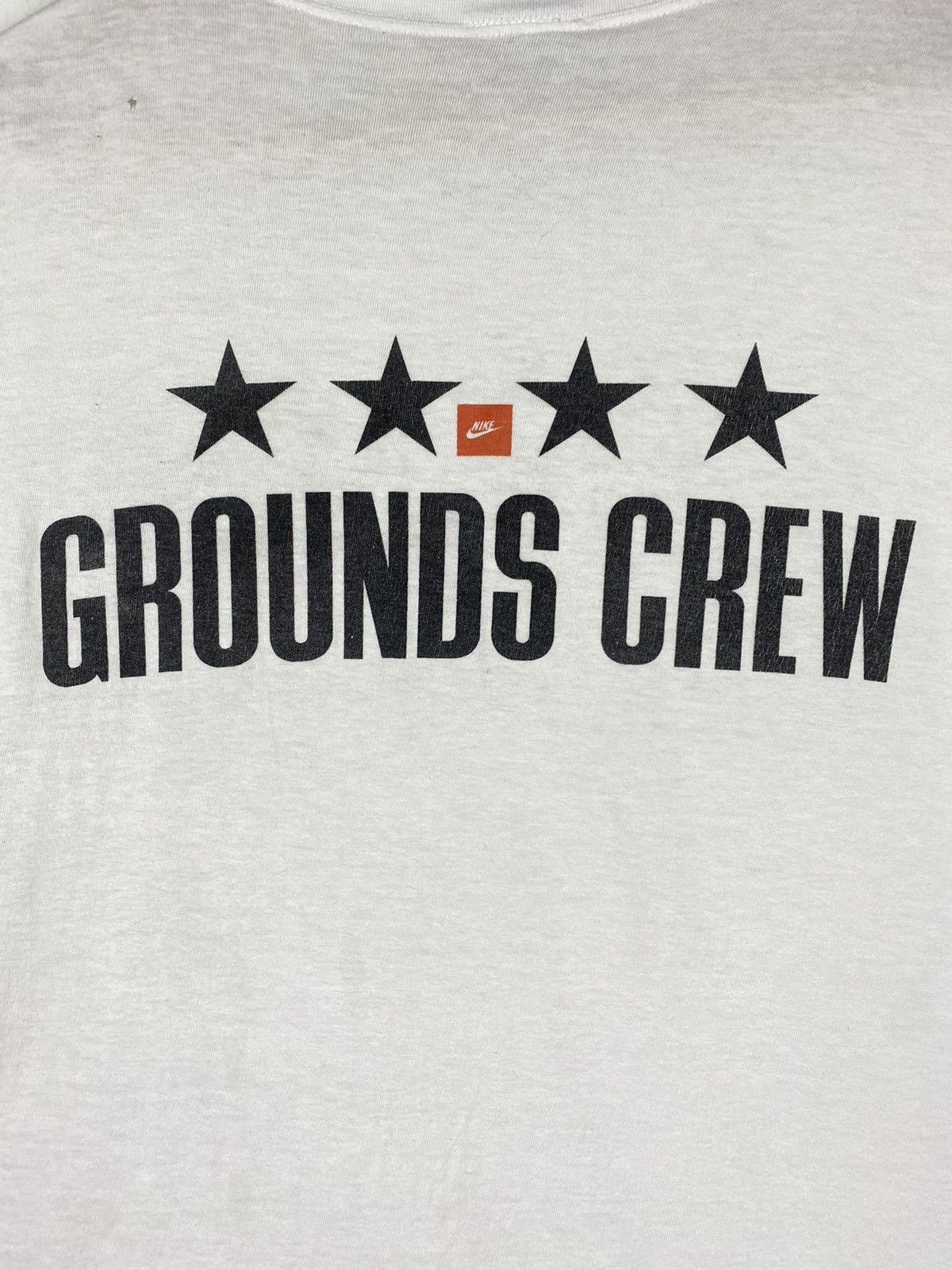 Nike OFFER 🔥 Vintage 90s Nike Grounds Crew T Shirts Tee Size US M / EU 48-50 / 2 - 4 Thumbnail