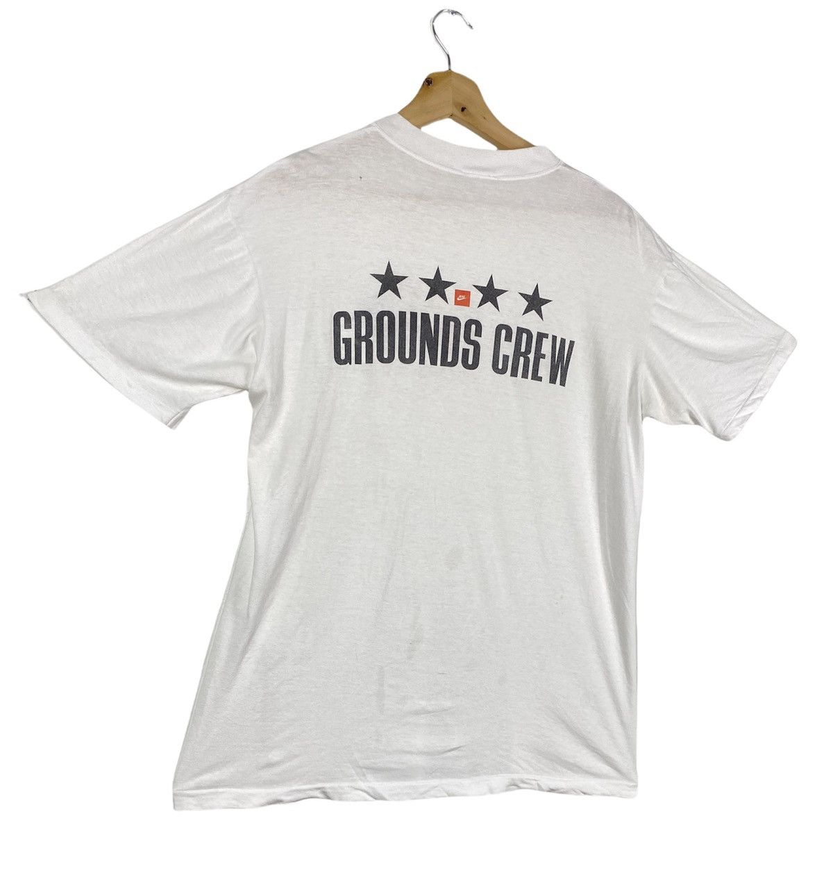 Nike OFFER 🔥 Vintage 90s Nike Grounds Crew T Shirts Tee Size US M / EU 48-50 / 2 - 2 Thumbnail