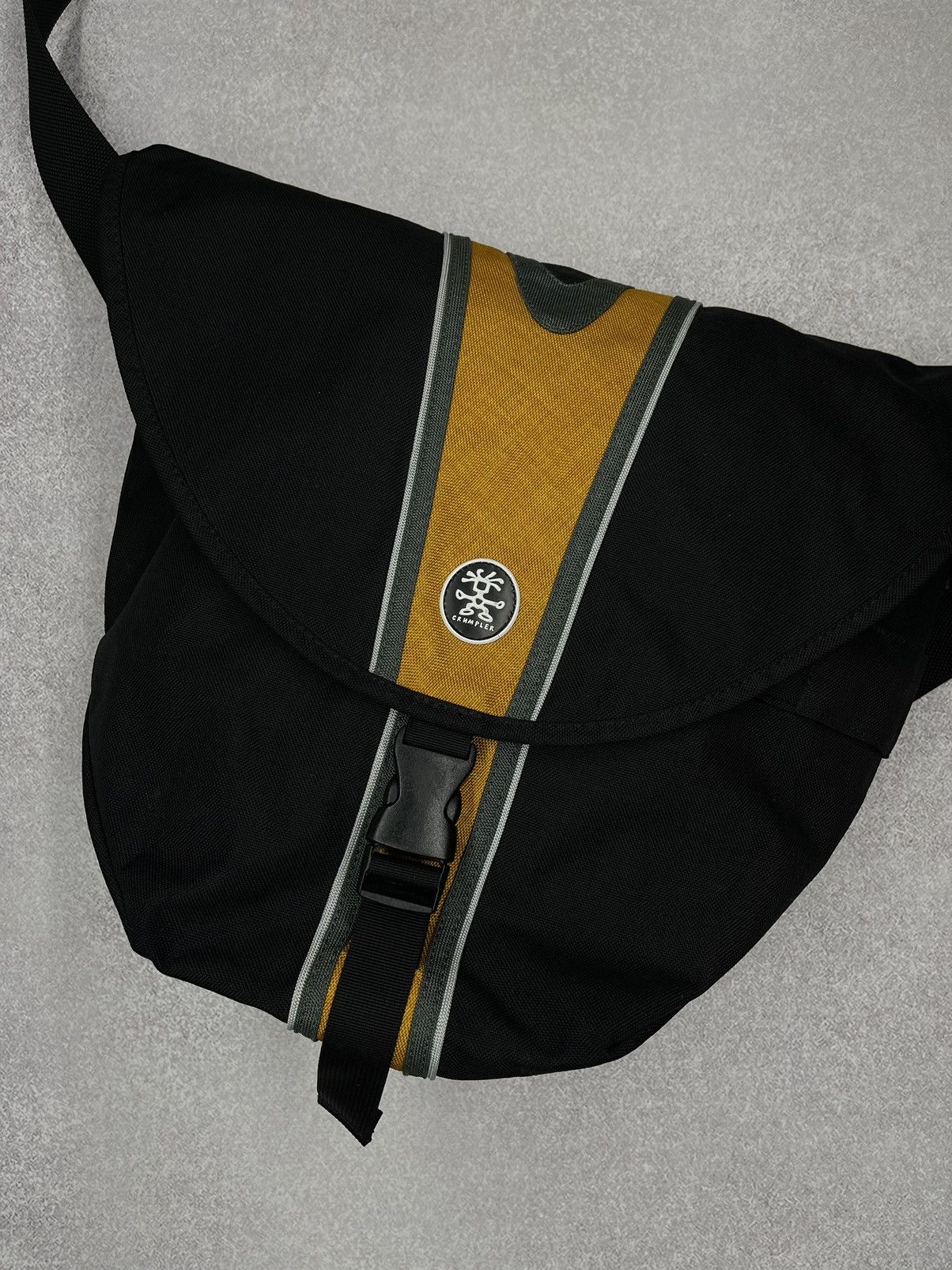 Crumpler Crumpler Marry Ugly Messager Sling Bag Size ONE SIZE - 2 Thumbnail