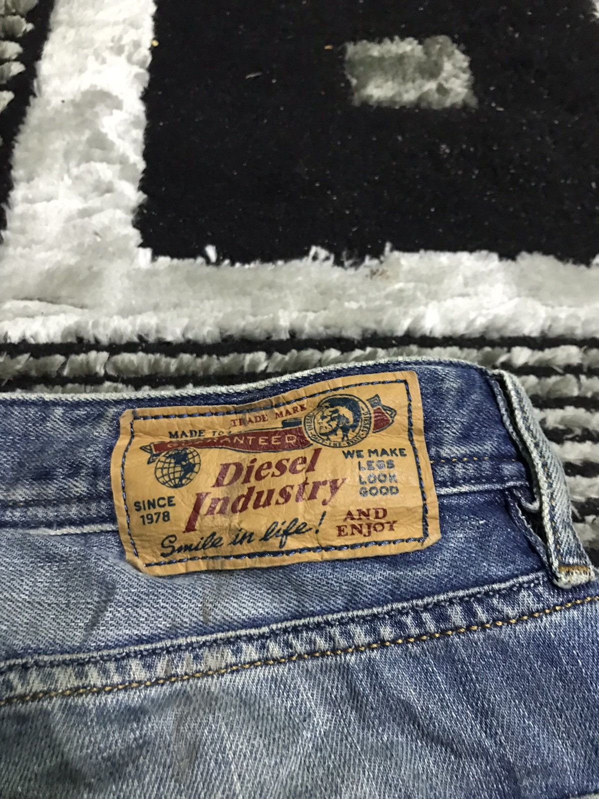 Diesel Diesel rusty wash distressed blue denim jeans Size US 32 / EU 48 - 2 Thumbnail