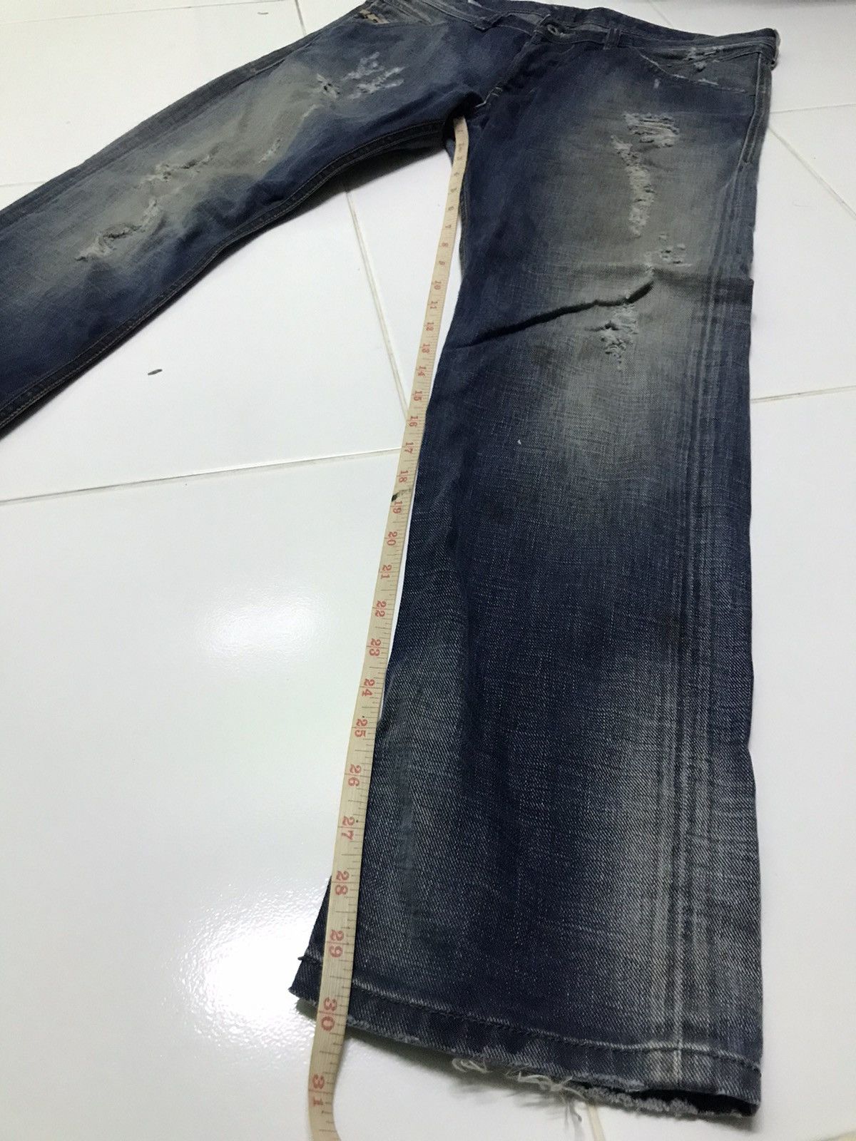 Diesel 34x30 Diesel distressed style dark blue denim jeans Size US 34 / EU 50 - 10 Thumbnail