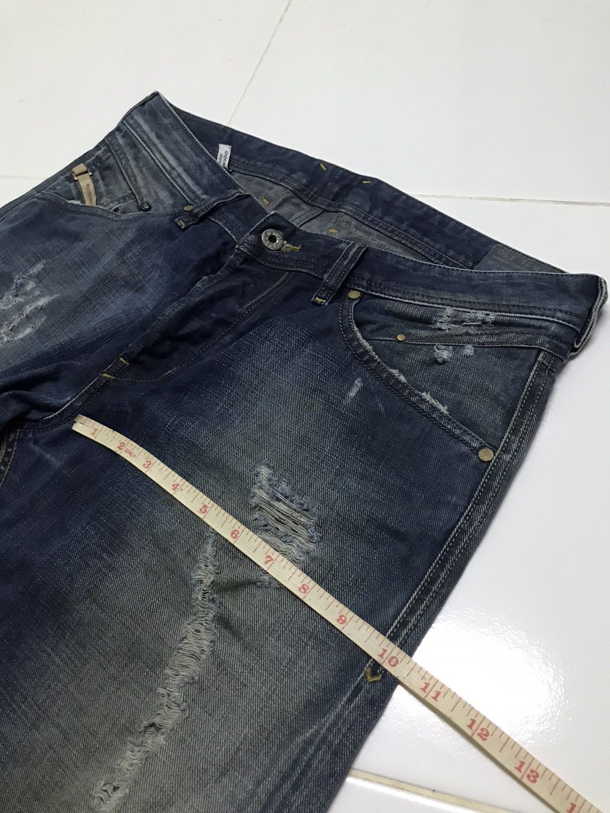 Diesel 34x30 Diesel distressed style dark blue denim jeans Size US 34 / EU 50 - 13 Thumbnail