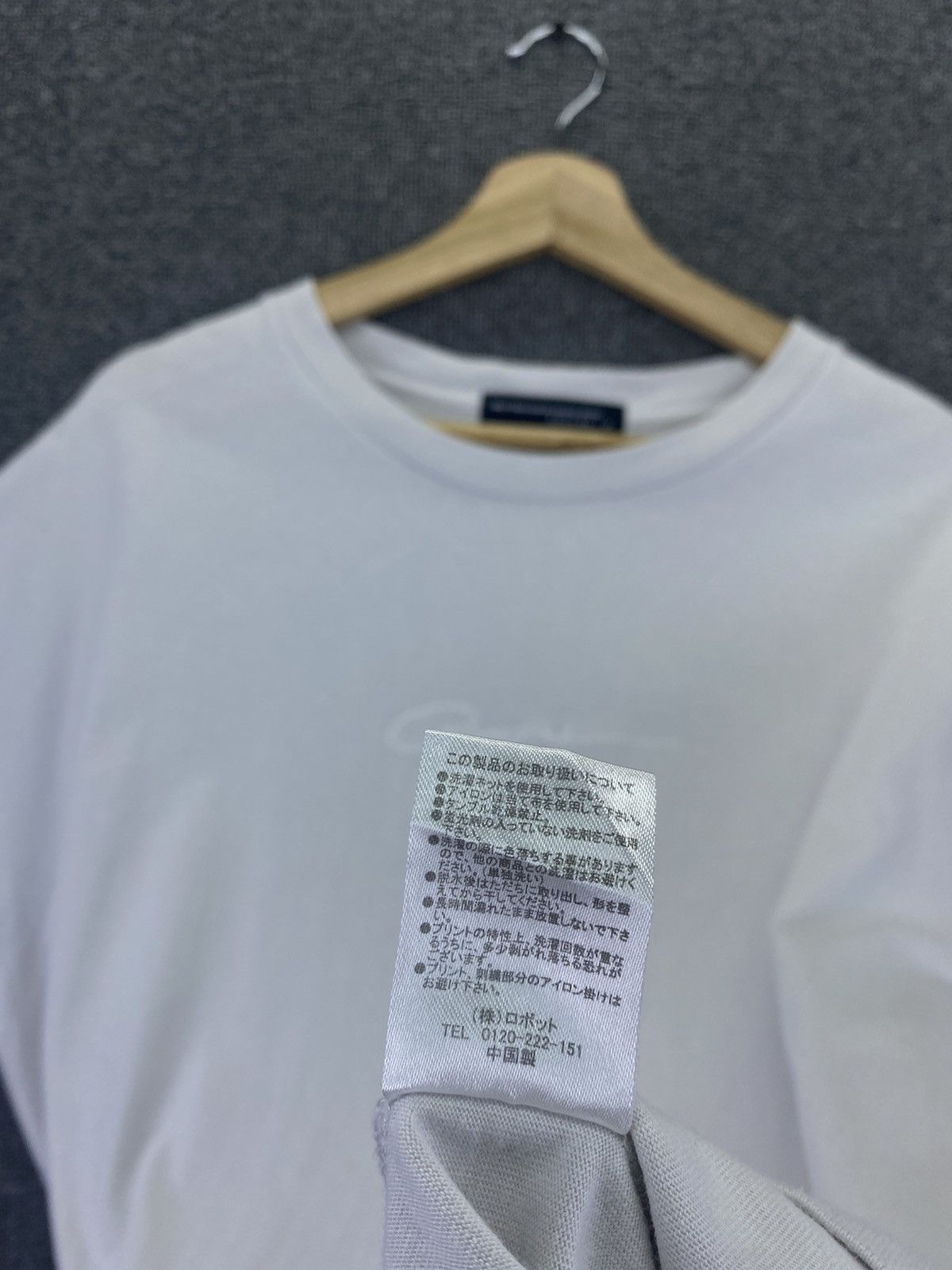 Japanese Brand Vintage Confirm Original Design Portraits Tee T Shirts Size US M / EU 48-50 / 2 - 9 Thumbnail