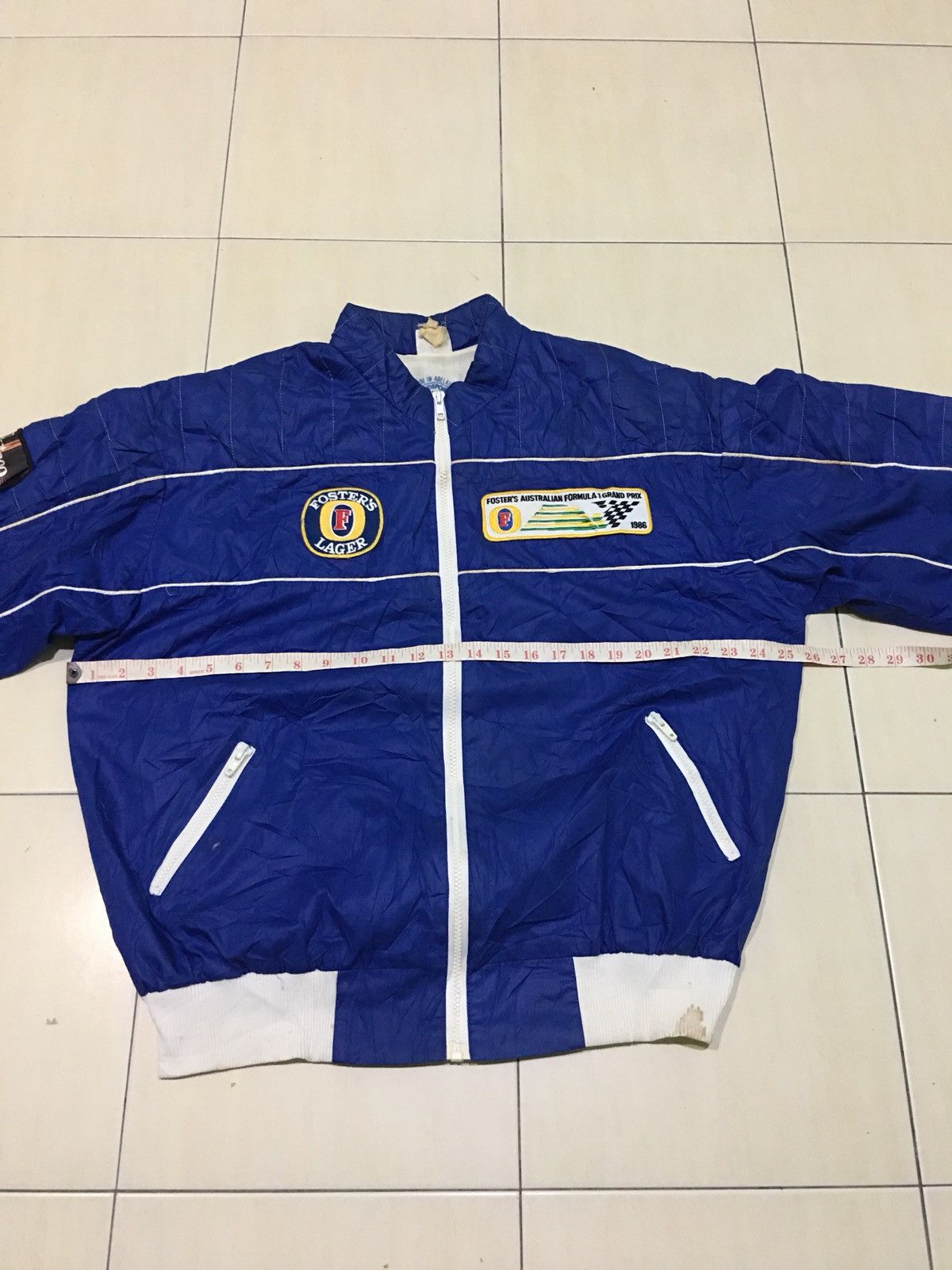 Vintage Vintage 1986 Fosters Lager Formula 1 Jacket Size US L / EU 52-54 / 3 - 10 Thumbnail