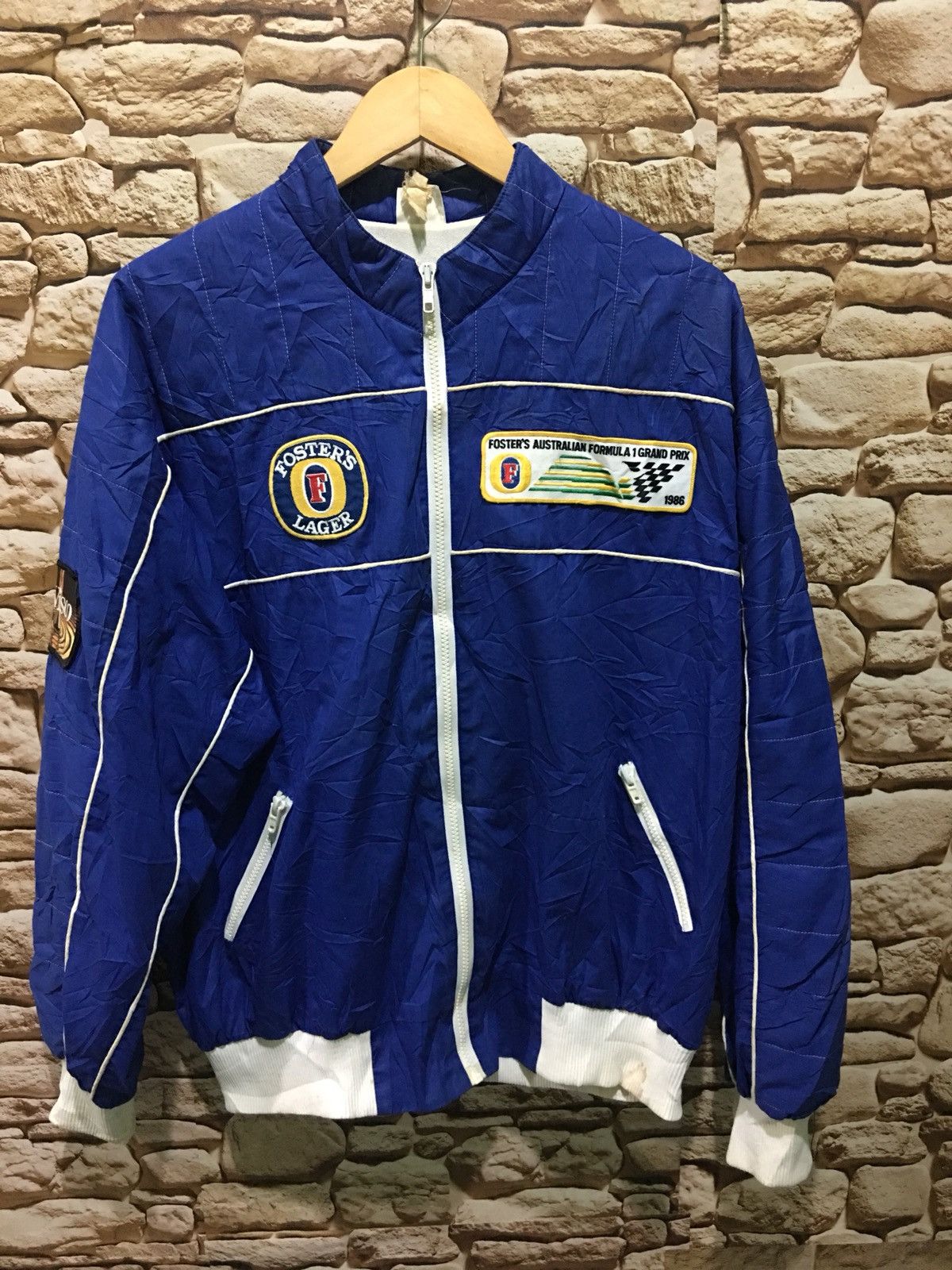 Vintage Vintage 1986 Fosters Lager Formula 1 Jacket Size US L / EU 52-54 / 3 - 1 Thumbnail