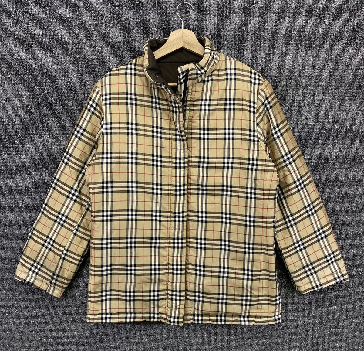 Burberry Vintage Burberry Nova Check Reversible Quilted Jacket Size XS / US 0-2 / IT 36-38 - 1 Thumbnail