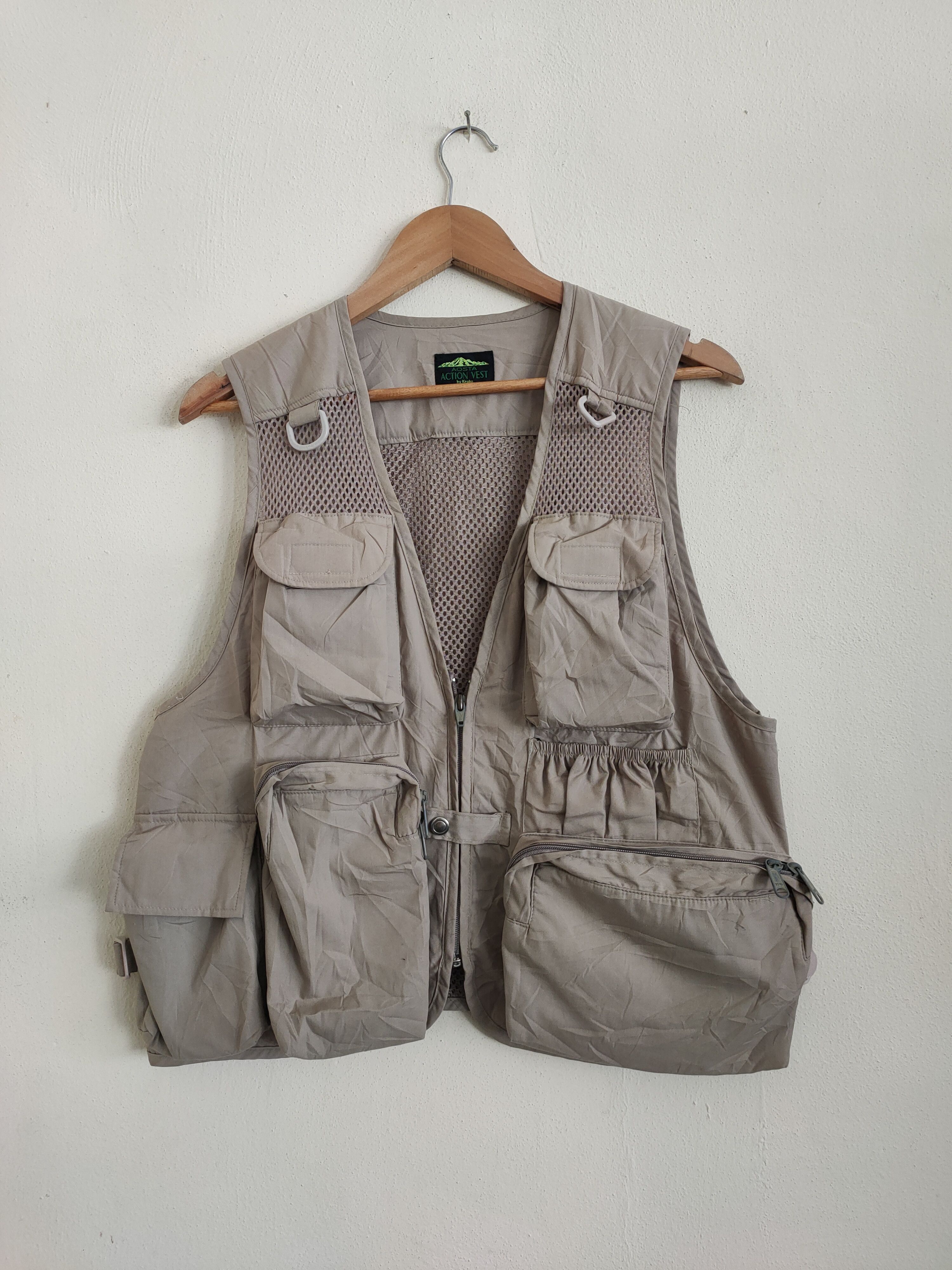 Vintage Aosta Action Vest photographer by kenko