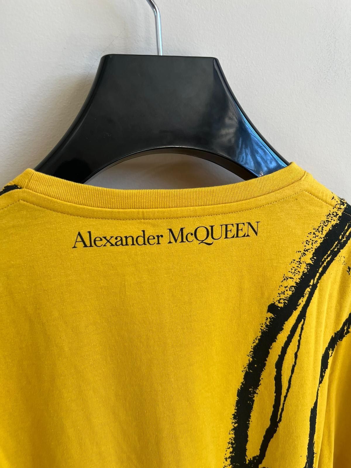 Alexander McQueen T-Shirt in Yellow Color Size US M / EU 48-50 / 2 - 14 Thumbnail