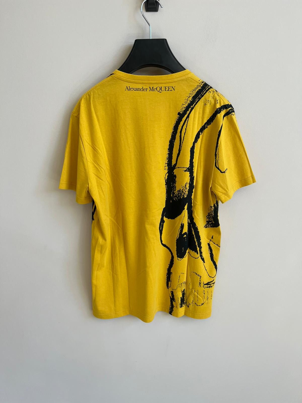 Alexander McQueen T-Shirt in Yellow Color Size US M / EU 48-50 / 2 - 12 Thumbnail