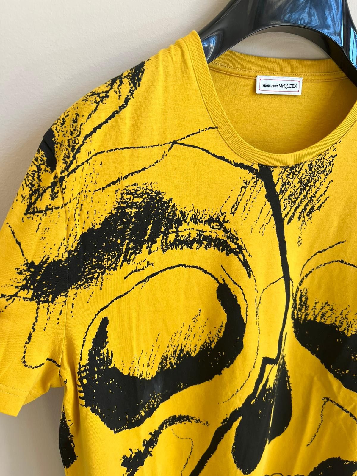 Alexander McQueen T-Shirt in Yellow Color Size US M / EU 48-50 / 2 - 6 Thumbnail