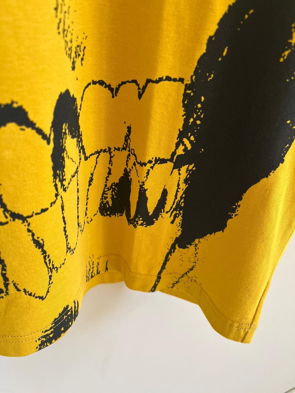Alexander McQueen T-Shirt in Yellow Color Size US M / EU 48-50 / 2 - 4 Thumbnail
