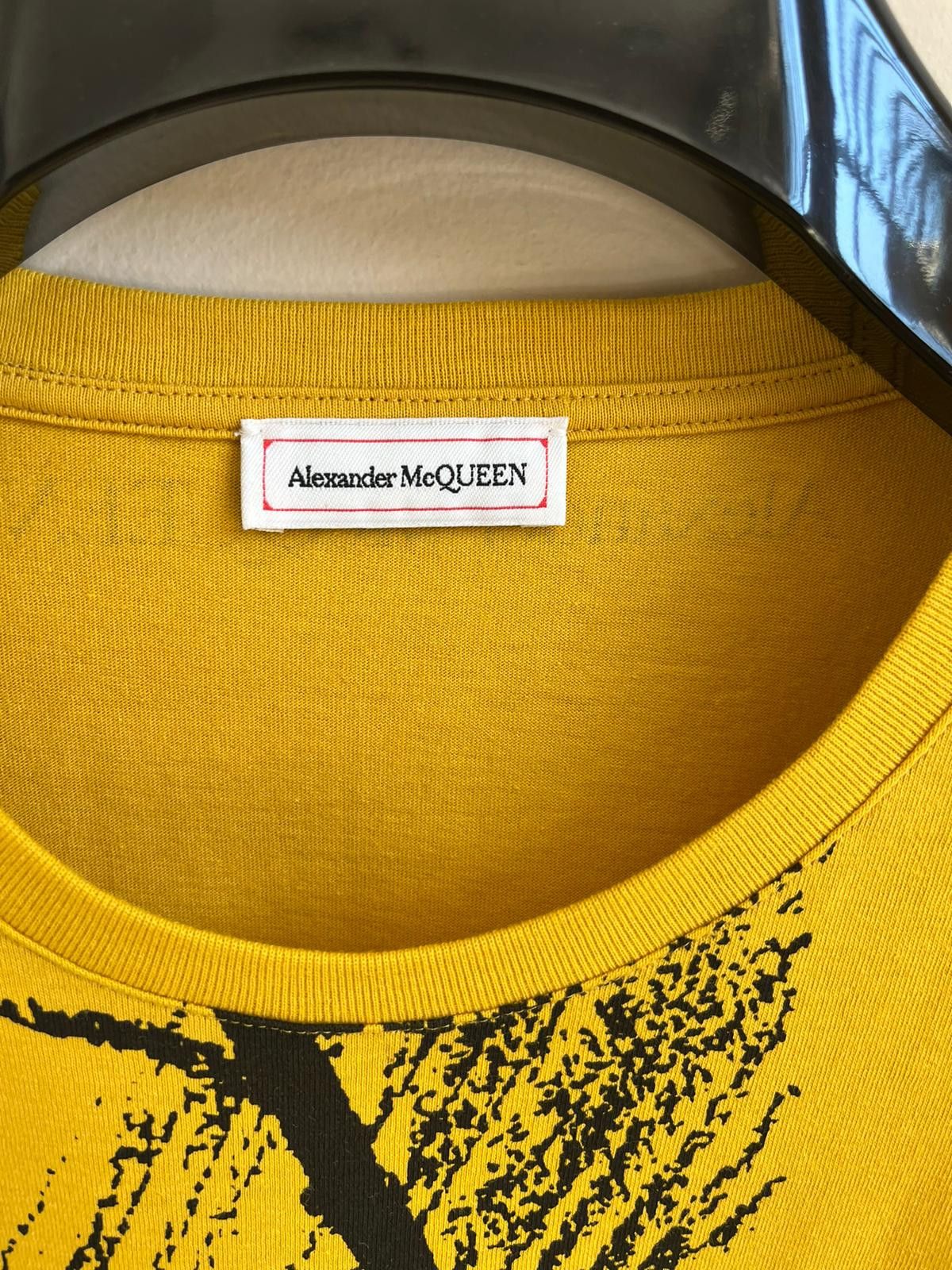 Alexander McQueen T-Shirt in Yellow Color Size US M / EU 48-50 / 2 - 8 Thumbnail